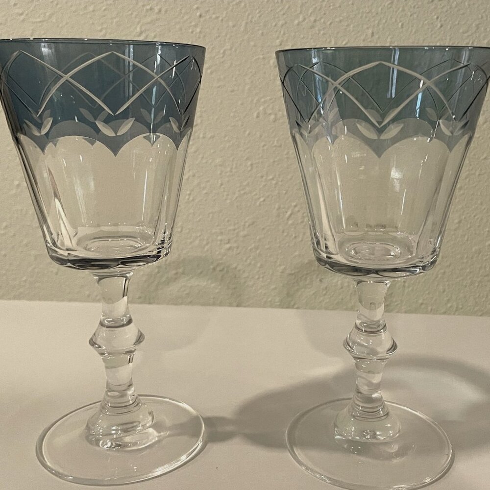 Pair of Wine glasses Swedish Lodge by Lenox